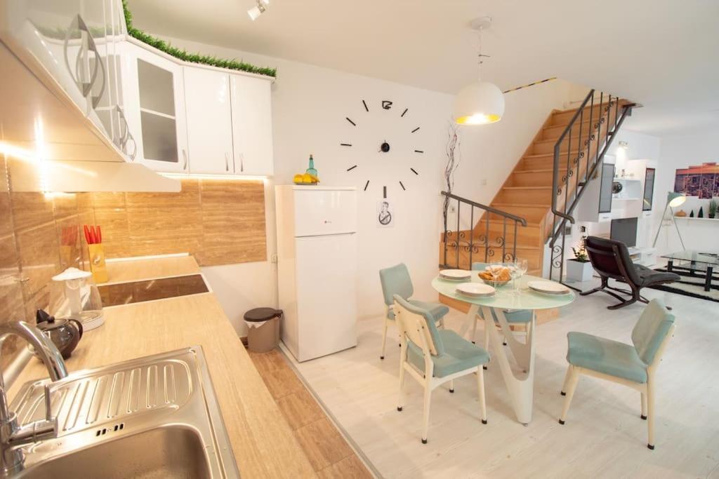 Central Duplex Apartment Нови-Сад Экстерьер фото