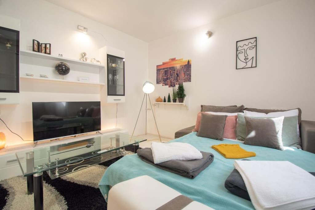 Central Duplex Apartment Нови-Сад Экстерьер фото